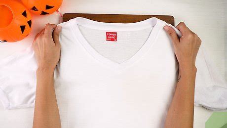 fake blood to put on clothing|make your own blood shirt.